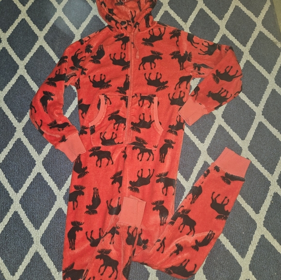 Adult onesie jammies - Picture 3 of 4